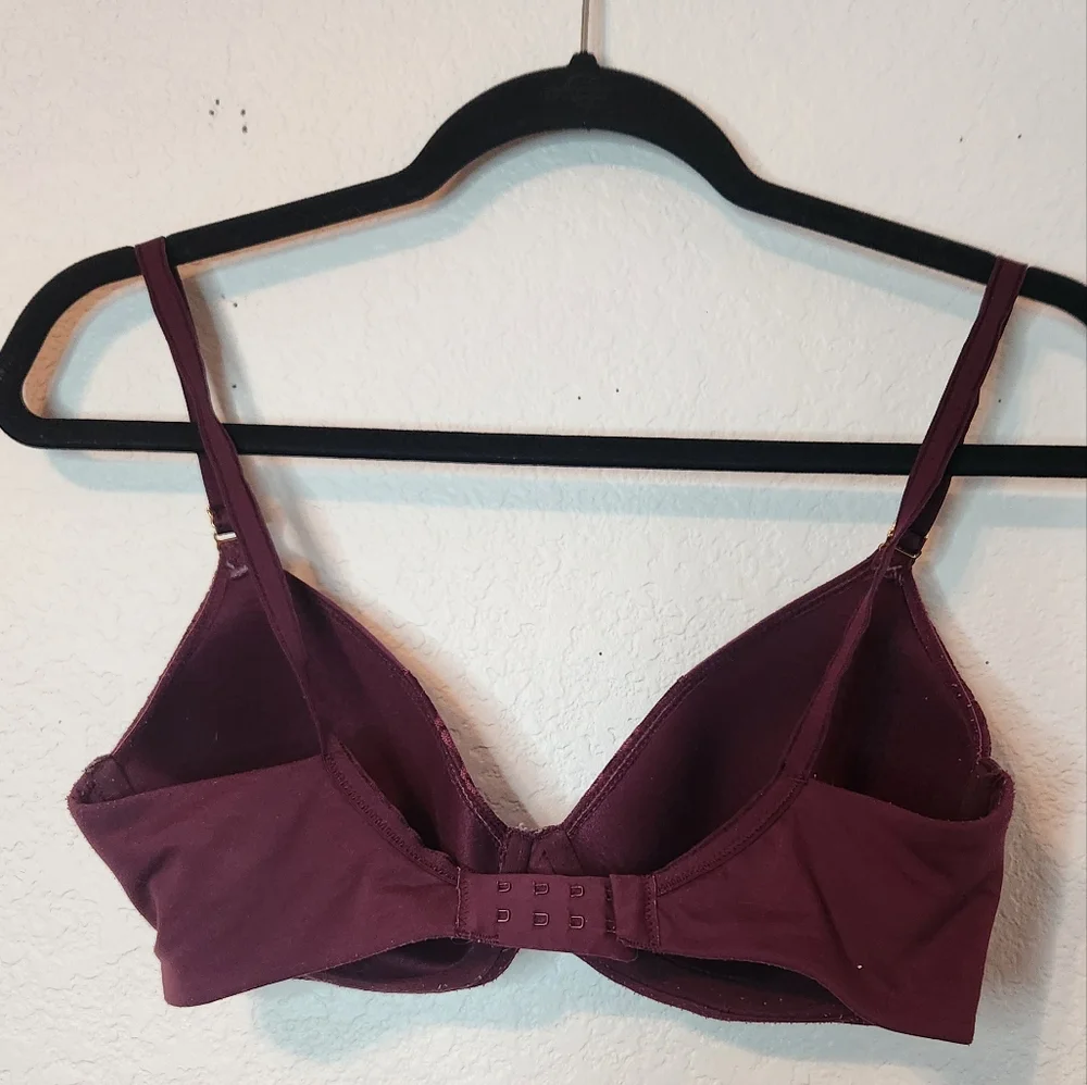 Soma Women's Embraceable Perfect Coverage Bra Maroon, Size 32DD‎